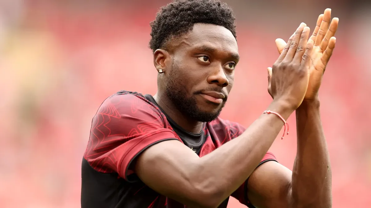 Davies kehrt zurück: Linksverteidiger wieder im Training