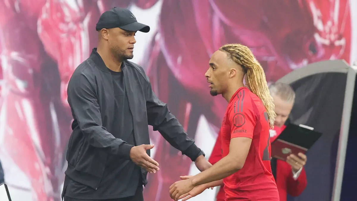 Sacha Boey trotz Verkaufsdruck: Kompany lobt Haltung des Franzosen